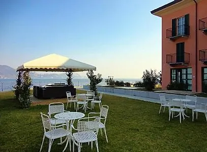 Sleeps 3 Pool Wifi Meina